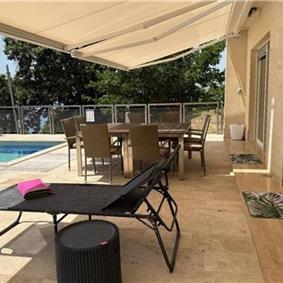 4 bedroom hilltop villa with pool near Jesenice, sleeps 8